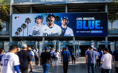 How to Choose the Best DOOH Placements: Stadium Gates vs. Transit Hubs (Compared)